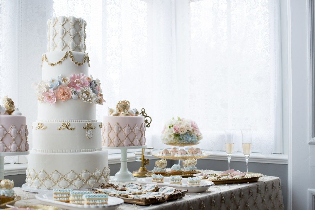 Wedding cake on dessert table